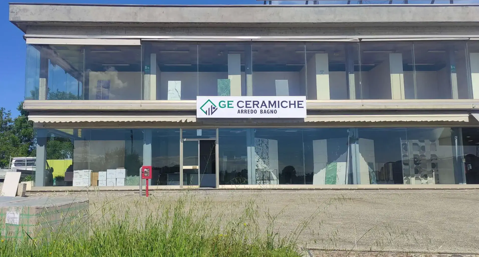 GE Ceramiche Sassuolo esterno show room