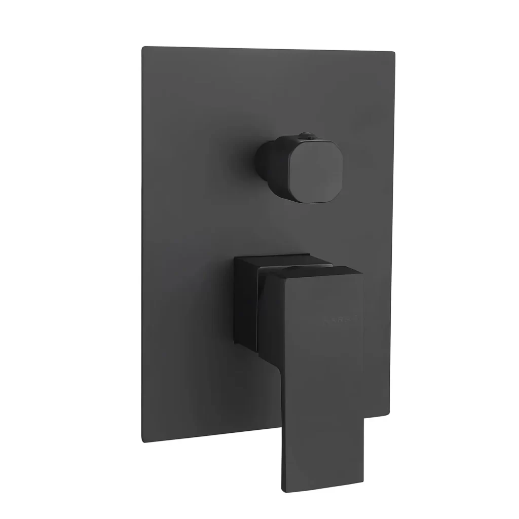 E02FCQ382 3BL
